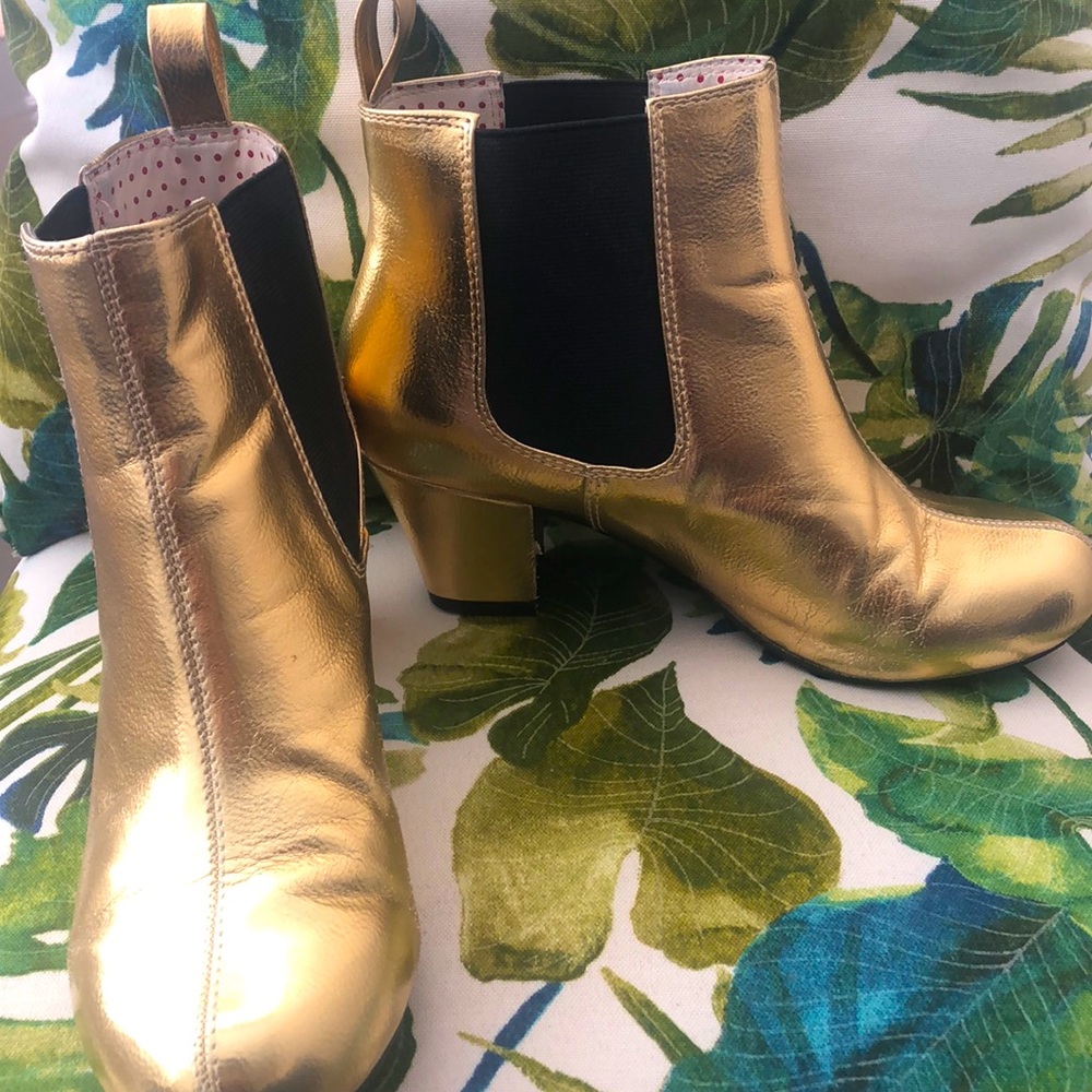 B.A.I.T. Footwear Lover of Luster Metallic Booties